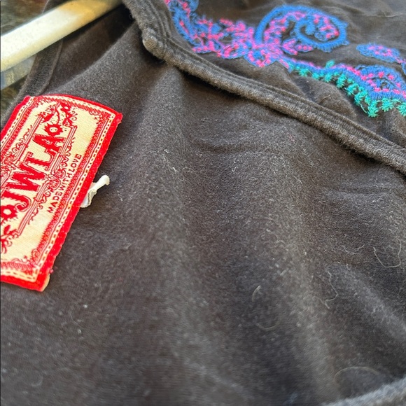 Johnny Was LA Fitted V Neck Embroidered 2/3 length sleeve top. 100% cotton. Boho - Picture 14 of 14